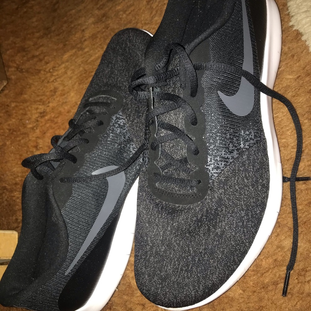 Nike Men’s Flex running shoes
